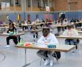 Bild: do
Das Abitur am Eschenbacher Gymnasium begann am Donnerstag mit der Deutsch-Aufgabe. 315 Minuten brüteten die Prüflinge über Interpretationen zu lyrischen Texten, über Dramen, Prosa und Analysen.