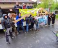 Bild: ath
So viele Jugendliche und Kinder blieben tapfer bei der 72-Stunden-Aktion des 
BDKJ und machten trotz Dauerregens mit dem Bauen weiter, teils in der Garage des Pfarrers, was zwar die Arbeit verlangsamte, aber trocken bleiben ließ.