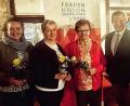 Bild: Frauen-Union Mitterteich/exb
Ehrungen standen bei der Frauen-Union Mitterteich an. Rosalie Ginker (Zweite von rechts) ist seit 30 Jahren dabei, Irmgard Zintl (Zweite von links) seit 10 Jahren. Es gratulierten Kreisvorsitzende Tina Zeitler und CSU-Ortsvorsitzender und Bürgermeister Stefan Grillmeier.