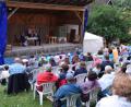 Bild: hdk
In herrlicher Kulisse spielt das Königsteiner Bauerntheater auf der Freilichtbühne im ehemaligen Pfarrgarten