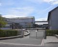 Bild: fz
Die Josef-Faltenbacher-Schule in Pirk. Ab dem neuen Schuljahr soll hier eine Stelle für einen Sozialarbeiter eingerichtet werden.