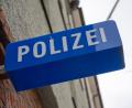 Symbolbild: Peter Kneffel/dpa
Die Polizei in Amberg ist mit einem Fall von Sextortion befasst.