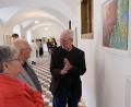 Bild: do
Still/Leben heißt der Titel einer Ausstellung mit Kunstwerken von Wolfgang Herzer (re), zu der die Internationale Begegnungsstätte in das Kloster Speinshart einlädt