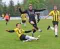 Bild: Gebert
Der FC Tirschenreuth verlor am Mittwoch das Top-Spiel der Kreisliga Süd gegen Spitzenreiter Union Selb mit 4:5. In dieser Szene trifft FC-Akteur Sascha Kollarik (links) beim Klärungsversuch zum 1:3 ins eigene Tor.