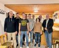 Bild: Michael Liedl/exb
Das Bild zeigt von links nach rechts: Michael Liedl, Thomas Pritzl, Dominik Pritzl, Thomas Schönberger (Dritter Bürgermeister.), Sebastian Seidel, Christoph Liedl, Christina Hösl, Daniel Schweiger und Ludwig Biller (Erster Bürgermeister.)