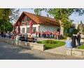 Bild: Kolpingsfamilie Friedenfels/exb
Die Kolpingsfamilie Friedenfels gestaltete eine Maiandacht beim Marienbrunnen.