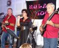 Archivbild: Houschka
"Seemann" von Lolita und "The Young Ones " von Cliff Richard: Günter Kälberer (rechts) gründete die Schlagerband "Hula Hoop". Sie war die letzte Station in seiner langen Karriere als Amberger Musiker. Am 14. Mai wird Kälberer 80 Jahre alt.