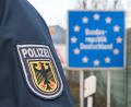 Symbolbild: Bundespolizei
Grenzpolizisten erwischten am Wochenende bei Kontrollen an der A6 in Waidhaus mehrere gesuchte Straftäter.