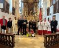 Bild: Josef Söllner/exb
Der Pfarrgemeinderat Ebnath spendete jeweils 500 Euro an die Feuerwehr Ebnath und den Verein Sonnenblicke Nordoberpfalz.