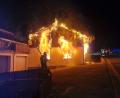 Bild: Kreisbrandinspektion Cham 
Beim Eintreffen der Feuerwehr stand das Wohnhaus in Oberschmelz bei Lam bereits in Flammen.