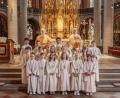 Bild: Michael Golinski/exb
Großer Tag für 20 Mädchen und Buben der Pfarrei St. Martin: In der Basilika am Amberger Marktplatz feierten sie ihre Erstkommunion.