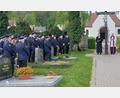 Bild: mfh
Mit einer ökumenischen Andacht auf dem Friedhof begannen die Feiern zum 150. Geburtstag der Feuerwehr Etzelwang.