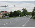 Bild: fg
Die Linksabbiegerampel in Richtung Grundstraße und Klaus-Conrad Straße in Hirschau muss man verstehen. Sie löst per Induktionsschleife nur aus, wenn nahe an die Haltelinie vorgefahren wird.
