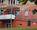Bild: Alexandra Brückl
Seit 2006 werden in der Heiligenfeld Klinik Waldmünchen Menschen mit psychosomatischen Erkrankungen behandelt; im Frühjahr 2025 wird das Fachkrankenhaus geschlossen werden und die Patientenversorgung nach Bad Wörishofen verlagert.