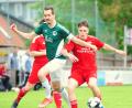 Bild: Thomas Schrems
Der auf die Zähne beißende Marco Kießling traf gegen Unterreichenbach zum 2:0-Endstand für den SV Mitterteich.