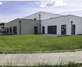 Bild: Hösamer
Rund 65 mal 22 Meter misst das neue Haus "Naabwiese" am Gewerbering Süd in Wernberg-Köblitz. Dr. Loew Soziale Dienstleistungen hat Millionen investiert, um hier älteren, behinderten Menschen eine Heimat im gewohnten Umfeld zu bieten.