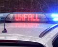 Bild: Carsten Rehder
Die Leuchtschrift «Unfall» ist auf dem Dach eines Streifenwagens der Polizei zu sehen. (zu dpa «Verkehrsunfälle mit Polizei-Beteiligung leicht gestiegen») +++ dpa-Bildfunk +++