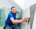 Symbolbild: karepa – stock.adobe.com
Bei einem ordnungsgemäß abgeschlossenen Werkvertrag sind Handwerker gesetzlich verpflichtet, für ihre Arbeit eine Gewährleistung zu geben, das heißt, auftretende Mängel zu beseitigen.