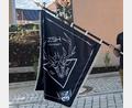 Bild: gi
Bei der Fahnenweihe am Sonntag in der Pfarrkirche erhält die Vereinsfahne des ZSH Moosbach den kirchlichen Segen.