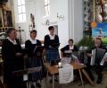 Bild: dod
Die Birgländer Sängerinnen und die Stubenmusik wirkten in der Maiandacht mit.