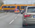 Bild: Wilhelm Amann
Warten am Nabburger Bahnübergang: Mit einer Verlegung der Bahnlinie in einen Tunnel ließen sich alle Probleme am besten lösen, meint eine Stadtratsmehrheit. Diese Lösung wurde in der Planfeststellung aber nicht geprüft.