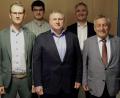 Bild: u
Nach dem Rücktritt von Florentin Siegert (l.) wurde Stadtrat Martin Merkl (Bildmitte) zum neuen Vorsitzenden des CSU-Ortsverbandes gewählt, Dr. Christoph Freimuth (2. v. l.) zu seinem Stellvertreter. Mit im Bild der CSU-Kreisvorsitzende MdL Dr. Harald Schwartz (2. v. r.) und der CSU-Ehrenkreis- und Ortsvorsitzende Werner Schulz. (r.).