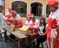 Archivbild: Gerhard Götz
Der Wegezoll, den die Torwachen beim Einlass kassieren, wird beim nächsten Mittelalterlichen Markt in Nabburg höher ausfallen.