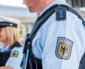 Symbolbild: Bundespolizei/exb
Die Bundespolizei musste am Freitagnachmittag in Schwandorf einen überfüllten Zug räumen.