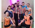 Bild: Stubenvoll
Die Tänzer der Chilli Rockers (von links): Melina Steindl, Theresa Honig, Maxim Taach, Philipp Taach, Trainer Dominik Stubenvoll, Linda Dotzler, Timo Stubenvoll, Malena Beck und Thomas Hottner.