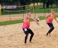 Bild: gsp
Die neuen U18-Oberpfalzmeister: Paul Roggenhofer bei der Annahme, beobachtet von Leo Rester.