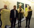 Bild: Kunz
Jürgen Zeller (Zweiter von links) stellt beim Kunstverein "seine Schafherde" aus.