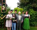 Bild: Schützenverein Wildenau/exb
Der Schützenverein Wildenau würdigte seine Gaujugendköniginnen. Im Bild (von links) Luftgewehr-Gaujugendkönigin Maja Haubner, Josef Roth, Luftpistolen-Gaujugendkönigin Hanna Lindner. Schützenmeister Stephan Trautner, Ehrenschützenmeister Ludwig Haubner, Zweiter Schützenmeister Harald Albrecht und Gaudamenleiterin Angela Petersohn.