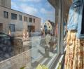Bild: pz
Nur mehr der Gehweg trennt das Geschäft "Kleiderwald" vom Durchgangsverkehr in der Egerer Straße: Wegen Tiefbauarbeiten an der künftigen Landesamts-Außenstelle wird der Verkehr über den Parkstreifen geleitet - mit entsprechenden Folgen für den Umsatz.