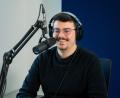 Bild: Gube, Marina
Auf dem Weg zur Arbeit, beim Hausputz oder beim Sport. Podcasts lassen sich an vielen Stellen in den Alltag integrieren.