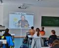 Bild: Hauer-Näger/exb
Arie Rosen schaltet sich aus Jerusalem zu und stellt in einer Zoom-Konferenz den Schülern im Unterricht jüdisches Leben vor.