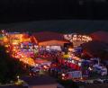 Bild: Roland Ried
Beeindruckend: Die Lichtershow der Trucker bei Dunkelheit.