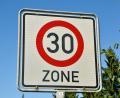 Archivbild: Petra Hartl
Eigentlich sollte Tempo 30 in der Kleinklenauer Straße verhängt werden, diese wird jetzt Teil einer Zone 30.