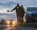 Symbolbild: Patrick Pleul/picture alliance/dpa
Nicht bei einer Grenzkontrolle, sondern zufällig am Bahnhof Marktredwitz, entdeckt die Polizei fünf ins Fichtelgebirge geschleuste Männer aus Syrien. So kommt sie den Schleppern auf die Schliche.