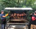 Archivbild: Tobias Gräf
Das gegrillte Spanferkel am Sonntagmittag ist der kulinarische Höhepunkt bei der Heimkirwa von DPSG und GSG in Sulzbach-Rosenberg.