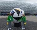 Bild: Nadler/privat
Alexander (links) und Evelyn Nadler vor der EM-Arena München.