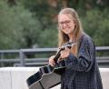 Bild: Sebastian Meyer, Pressefoto
Die Sängerin Ronja Künkler steht vor der Veröffentlichung ihres ersten Albums, braucht dafür aber finanzielle Hilfe.