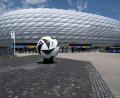Bild: Sven Hoppe/dpa
Laut „Sportschau“ haben die Münchner Behörden die geplante Show mit Pyrotechnik vor dem Auftaktspiel genehmigt.