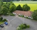 Bild: vsr
Vorderhalb des Kinderhauses St. Marien soll in Richtung Kirchsteig die Containerlösung für die neue Kinderkrippengruppe in Krummennaab errichtet werden.