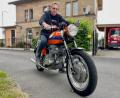 Bild: Gabi Schönberger
Unverwechselbarer Sound in den Ohren und ein Fahrgefühl der besonderen Art: Unterwegs mit der Motoplast, von der lediglich 15 gebaut wurden. Reinhold Weinert aus Trabitz ist ein großer Fan der italienischen Marke.