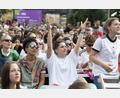 Symbolbild: Paul Zinken/dpa
Im Landkreis Tirschenreuth gibt es einige Möglichkeiten, gemeinsam die EM-Spiele der Deutschen Nationalmannschaft beim Public Viewing zu verfolgen.