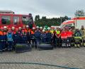 Bild: Elias Hollweck / FFW Rieden
Die Jugendfeuerwehr Rieden, Feuerwehr Ensdorf und ein Team des BRK Amberg führten die Abschlussübung auf dem Freibadparkplatz in Rieden gemeinsam durch.