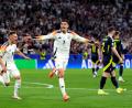 Bild: Andrew Milligan/dpa
Deutschlands Kai Havertz jubelt nach seinem Tor zum 3:0 mit Joshua Kimmich.