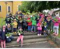 Bild: Magdalena Mensch/exb
Zahlreiche Waidhauser Kinder werden über den Sommer zu kleinen Gärtnern: Sie ziehen eigene Kürbisse heran.