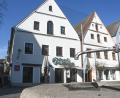 Bild: Gabi Schönberger
"Kulinarik Kaufmann" ist geschlossen, das Gebäude am Oberen Markt steht zum Verkauf.