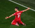 Bild: Julian Stratenschulte/dpa
Traf sehenswert zum zwischenzeitlichen 2:1 der Türkei gegen Georgien: Arda Güler.